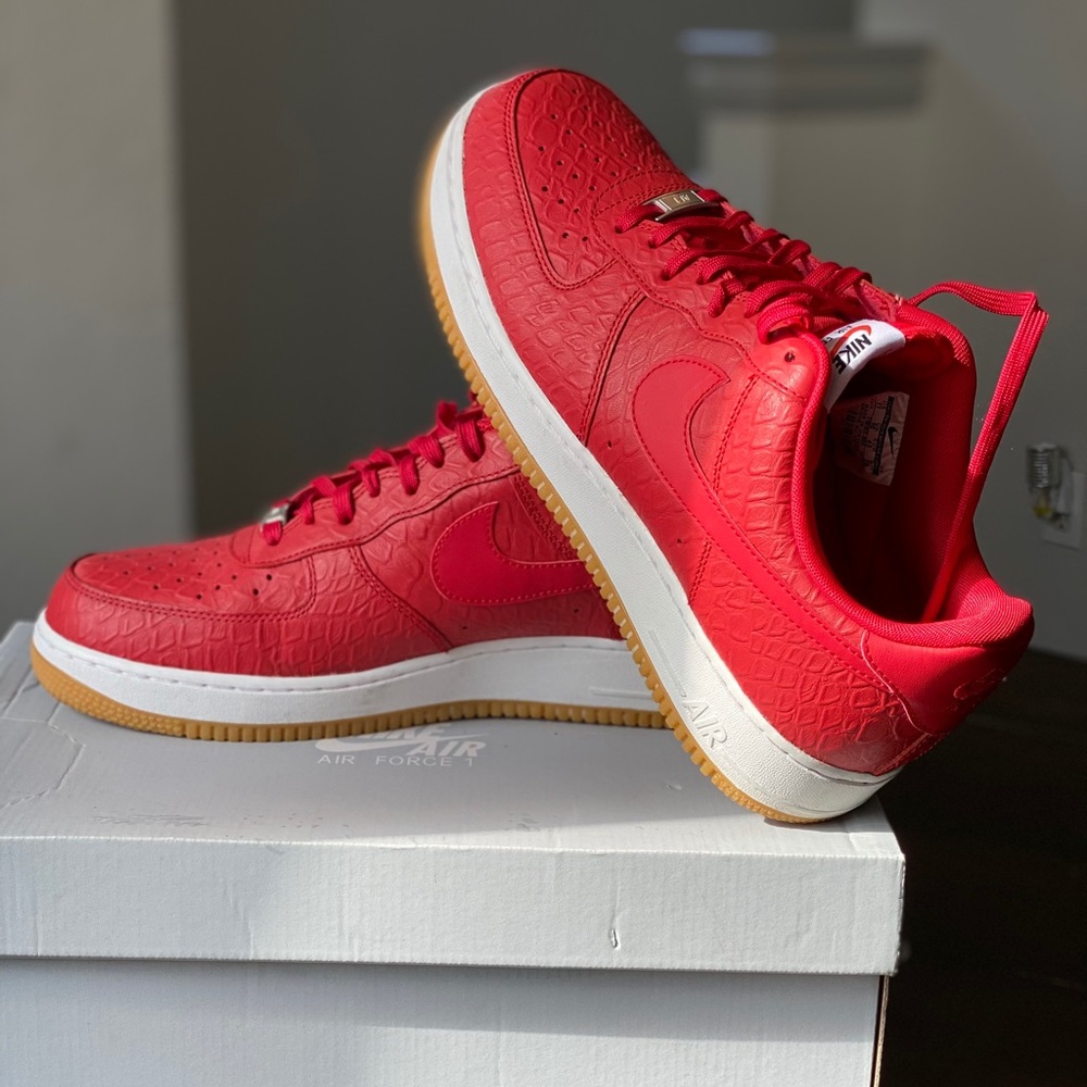 Air Force 1 ‘07 LV8 size 11